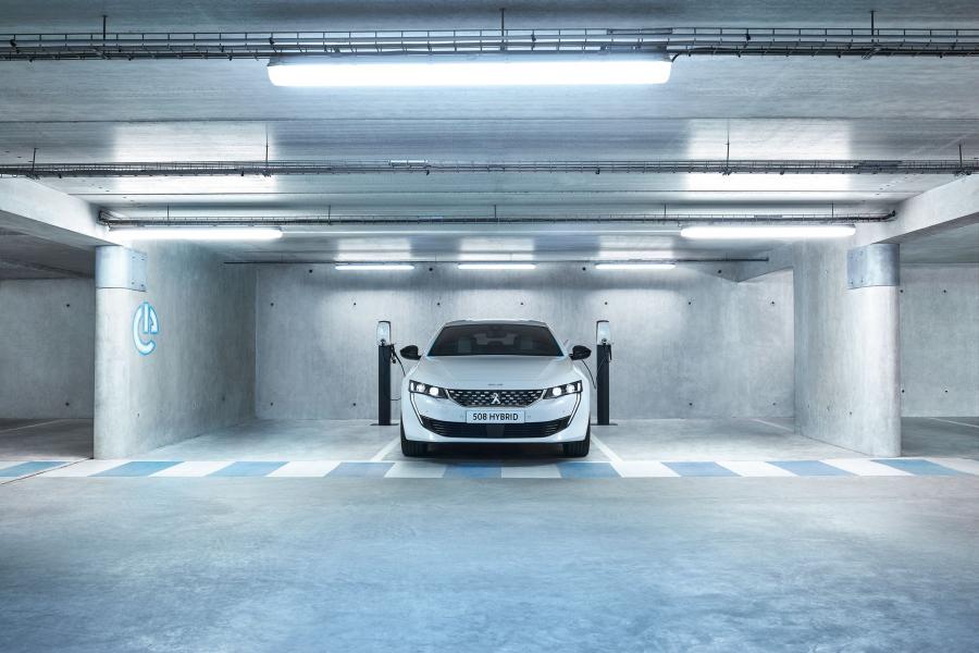  Peugeot 508 GT HYBRID 2019 года  (WW) (фото 29 из 40)